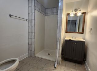 6914 W Lincoln Ave #C-19, Milwaukee, WI 53219