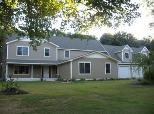 21 Cheryl Ann Dr, Milford, CT 06461