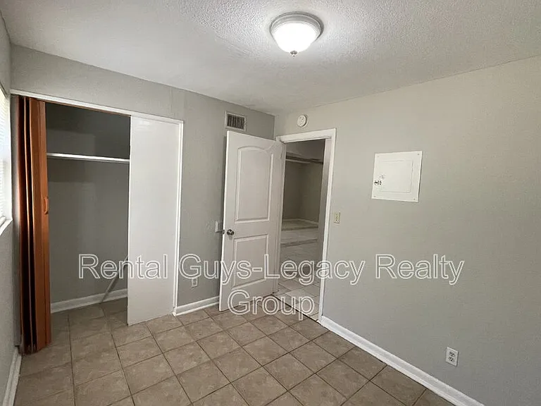 1738 Wright Ave #2 — Photo 8