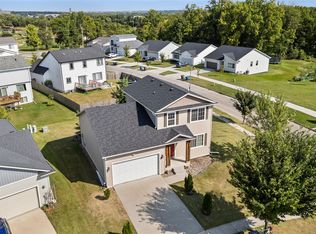 2402 River Meadows Dr, Des Moines, IA 50320