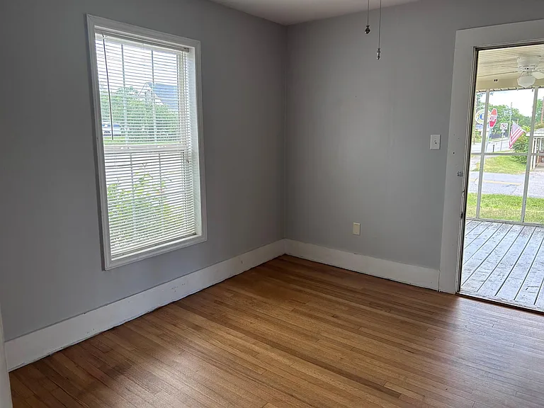 301 Dean St — Photo 12