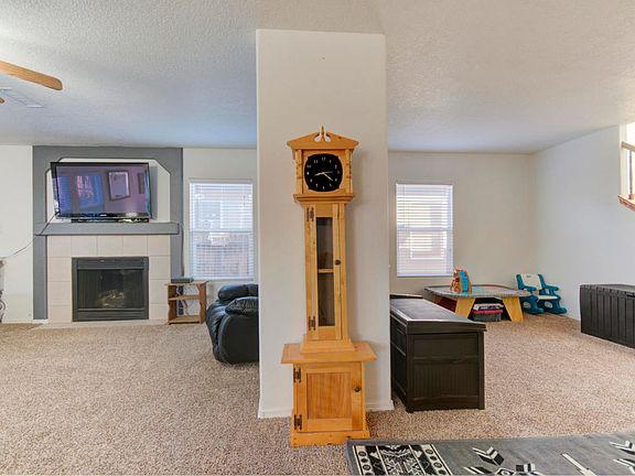 4th image of 439 Desert Rock Dr SW