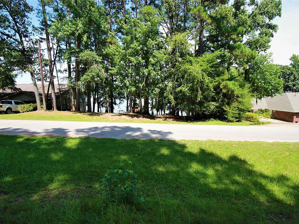 1st image of Lakefront Dr