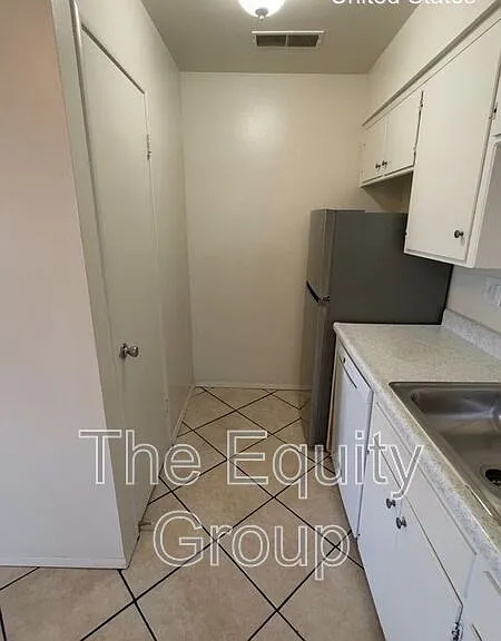 310 N Orange Ave #12 — Photo 8