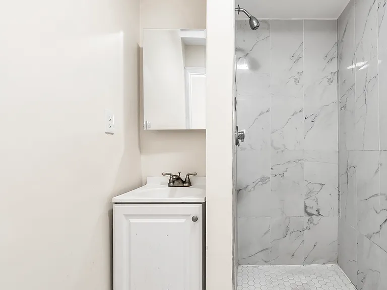 193 Appleton St #4 — Photo 15