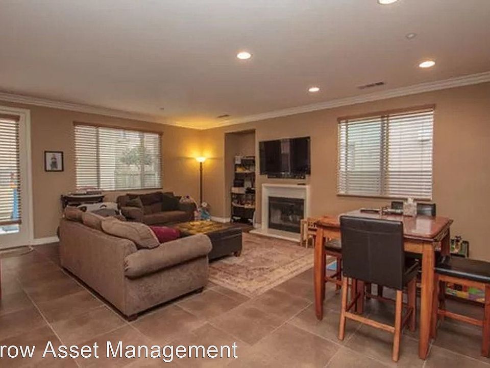 1st image of 10520 Hollingsworth Way
