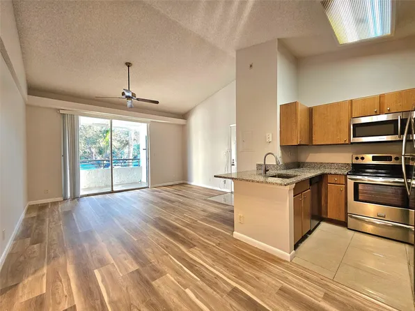 631 Lyons Road #12207, Coconut Creek, FL 33063