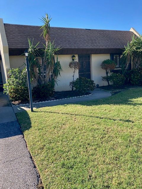 471 Albee Farm Road, Venice