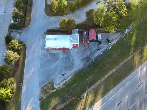 4897 W Davis St, Conroe, TX 77304