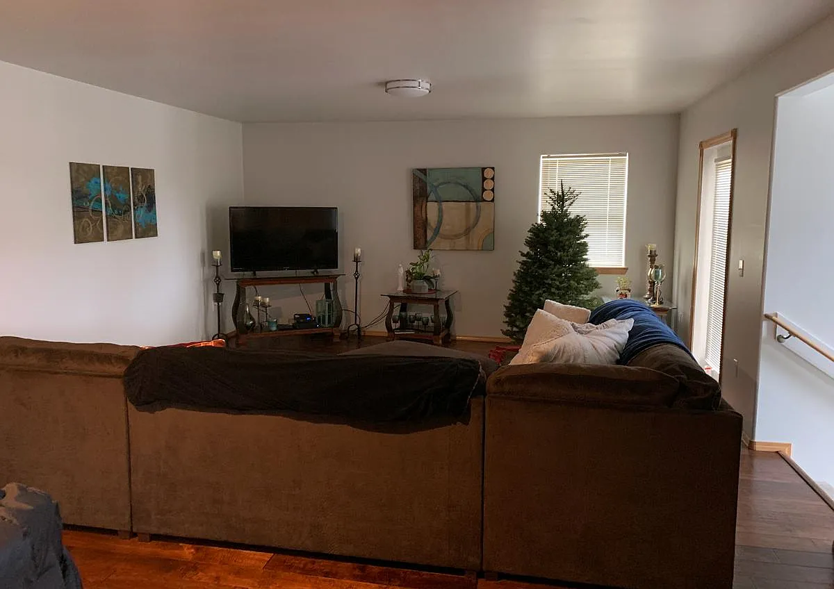 2 bed, 1100 sqft, $1,800 — Photo 2