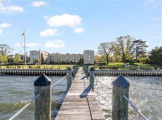 1180 Narragansett Blvd APT B5, Cranston, RI 02905