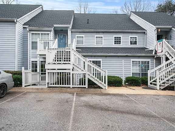 2nd image of 3703 Trade Winds Dr