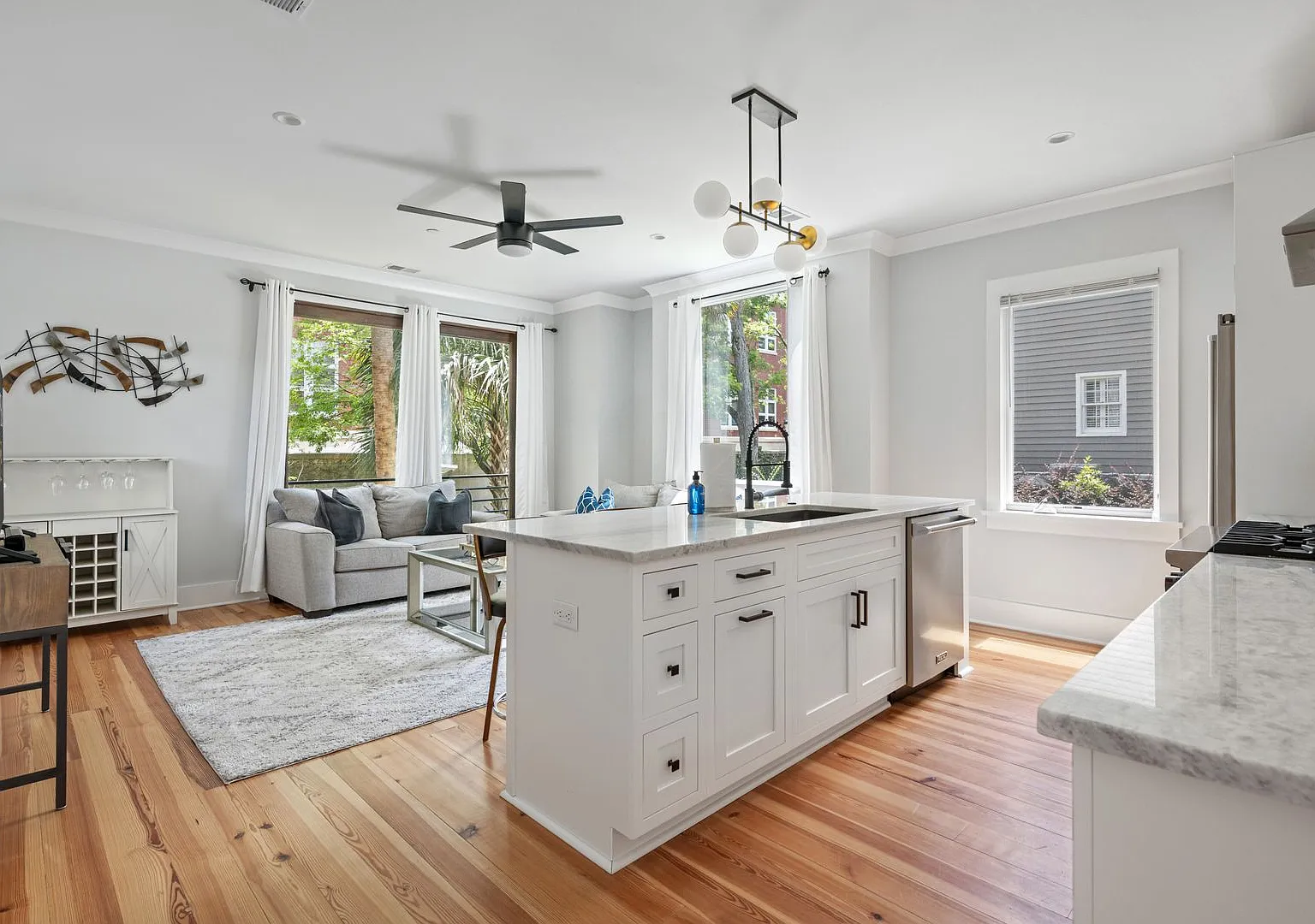 The Hideaway- 21 Charlotte Street, Unit F — Photo 1