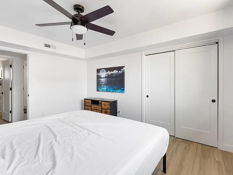 6616 E Avalon Dr #4 — Photo 16