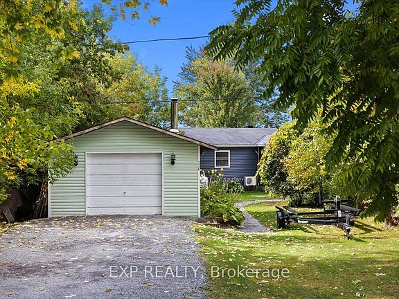 2nd image of 126 Gardiner Shore Rd