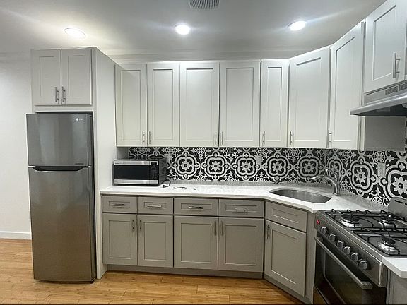 2nd image of 239 Utica Ave #3F