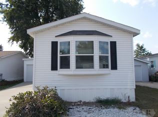 833 Quiet Harbor St, Creston, IA 50801