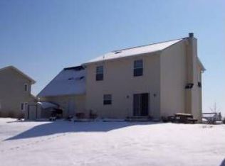 1200 W Canary Ln, Oak Creek, WI 53154