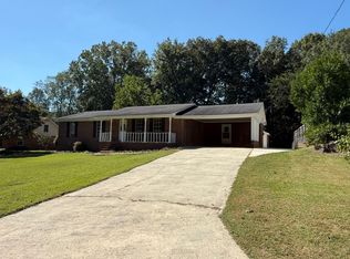 2212 Hickory Hill Dr, Guntersville, AL 35976