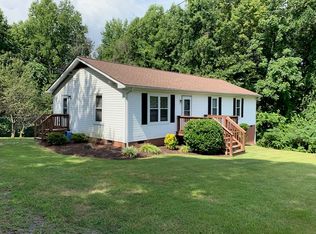 952 Ramoth Church Rd, Fredericksburg, VA 22406