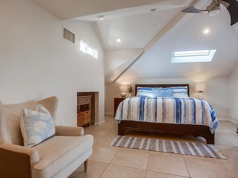 819 Ostend Ct — Photo 17