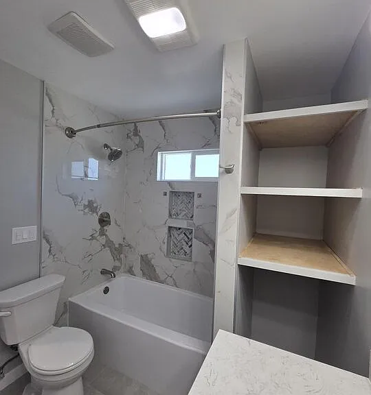 5353 S Harcourt Ave — Photo 11