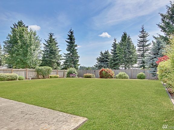 2nd image of 32513 Newcastle Dr