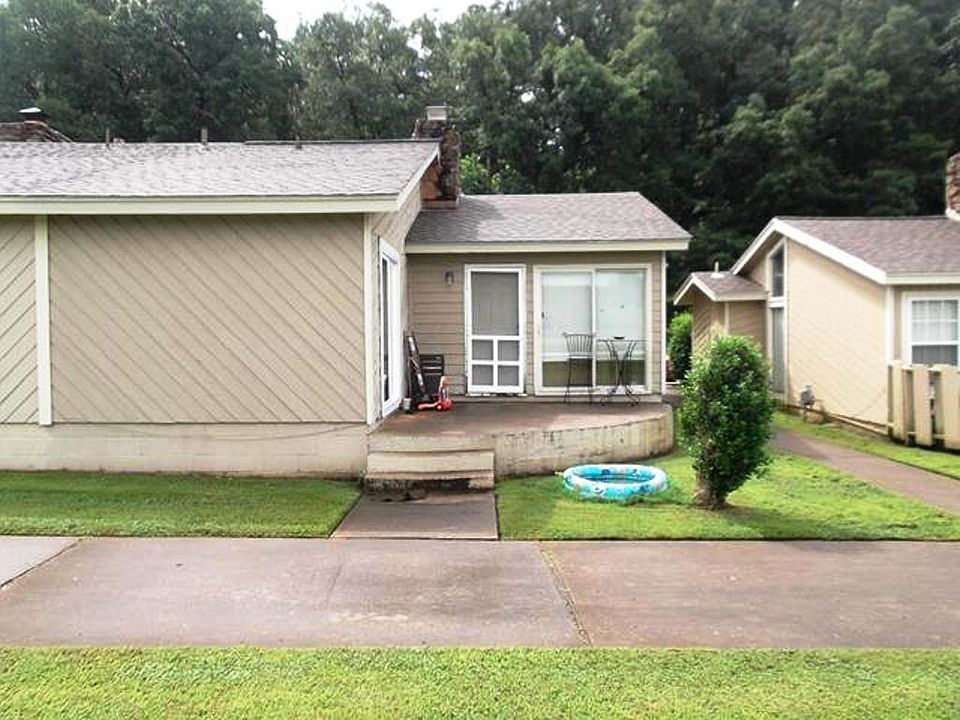 1st image of 13787 Turnberry Ln