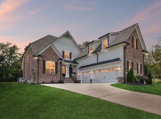 1122 Willow Springs Dr, Lebanon, TN 37087