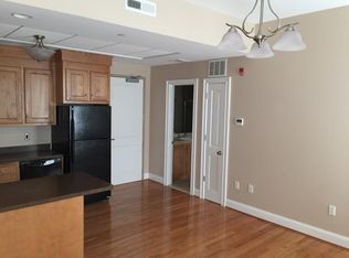 22 Whiting St APT 303, Plainville, CT 06062