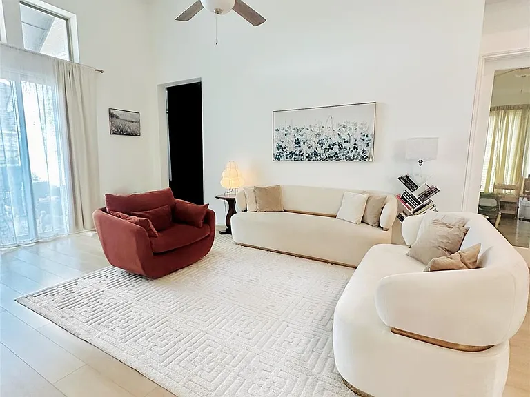 4918 Mango Park Ln — Photo 8