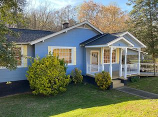 15 Mellon St, Slater, SC 29683