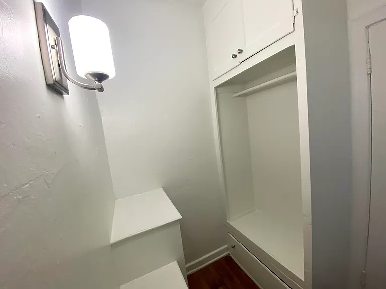 357 S Alvarado St — Photo 25