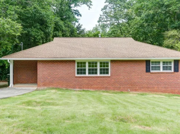 256 Indian Trl, Marietta, GA 30068