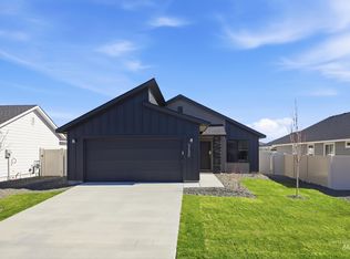 5490 S Bittercreek Ave, Meridian, ID 83642