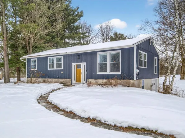 22 Dart Dr, Ithaca, NY 14850