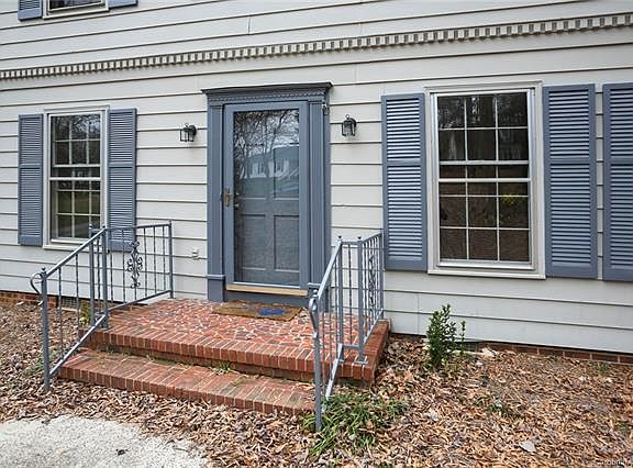 4th image of 3908 Bridgewood Ln