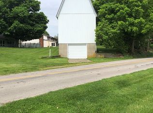 596 Redding Rd, Angola, IN 46703