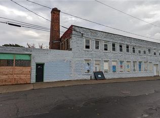 19 Mountain Ave, New London, CT 06320