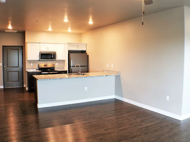 Creekside South — Photo 32