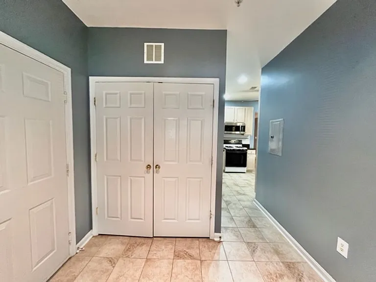 11318 Westbrook Mill Ln #103 — Photo 10