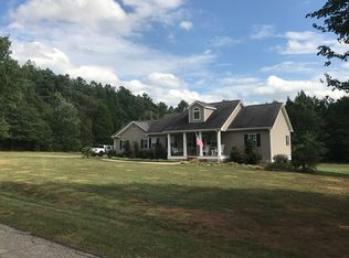 583 Sarijon Rd, Hartwell, GA 30643