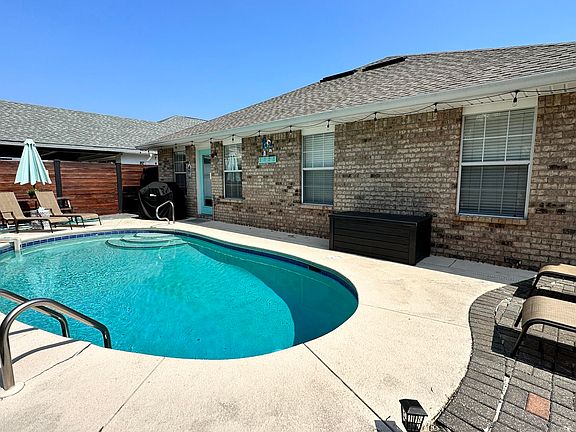2nd image of 62 Secret Harbor Dr