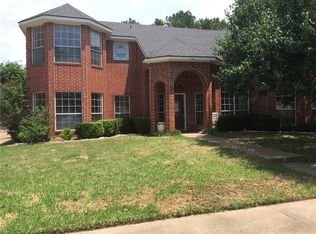 3108 Hazlewood Ct, Bedford, TX 76021