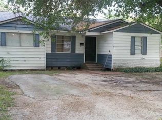 7413 Faith Dr, Deer Park, TX 77536