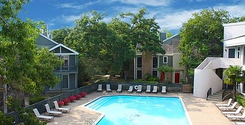 5th image of 9444 Briar Forest Dr