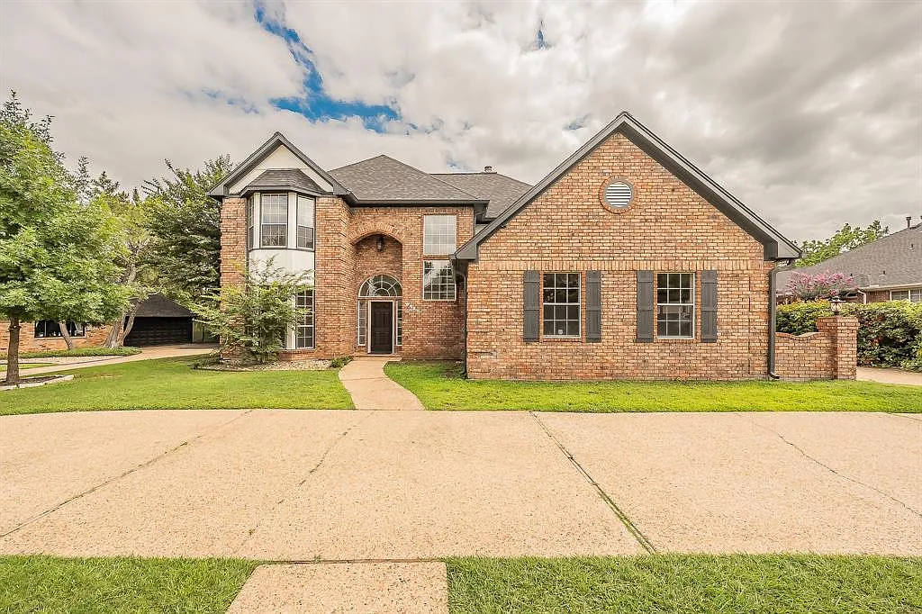 4 bed, 3.5 bath, 3542 sqft, $4,500 — Photo 2