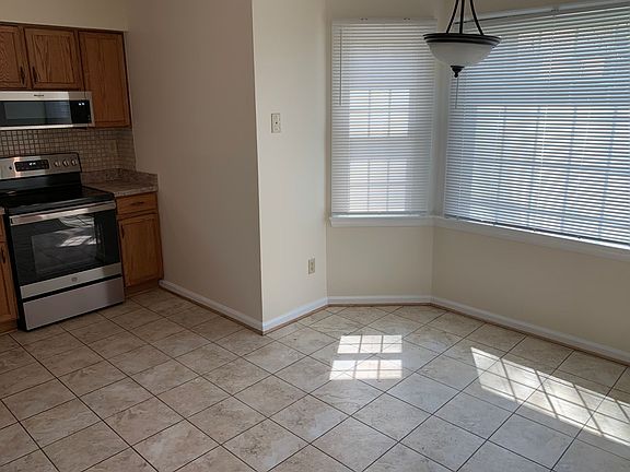 3rd image of 4209 Eagle Rock Ct