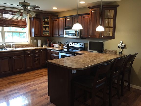 Large Eat In Kitchen
