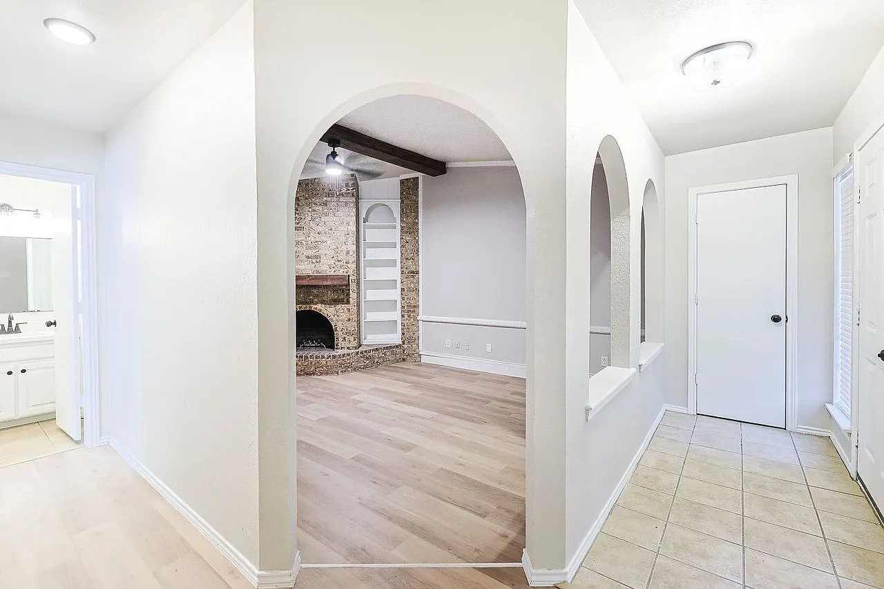 3 bed, 2.0 bath, 1496 sqft, $1,550 — Photo 4
